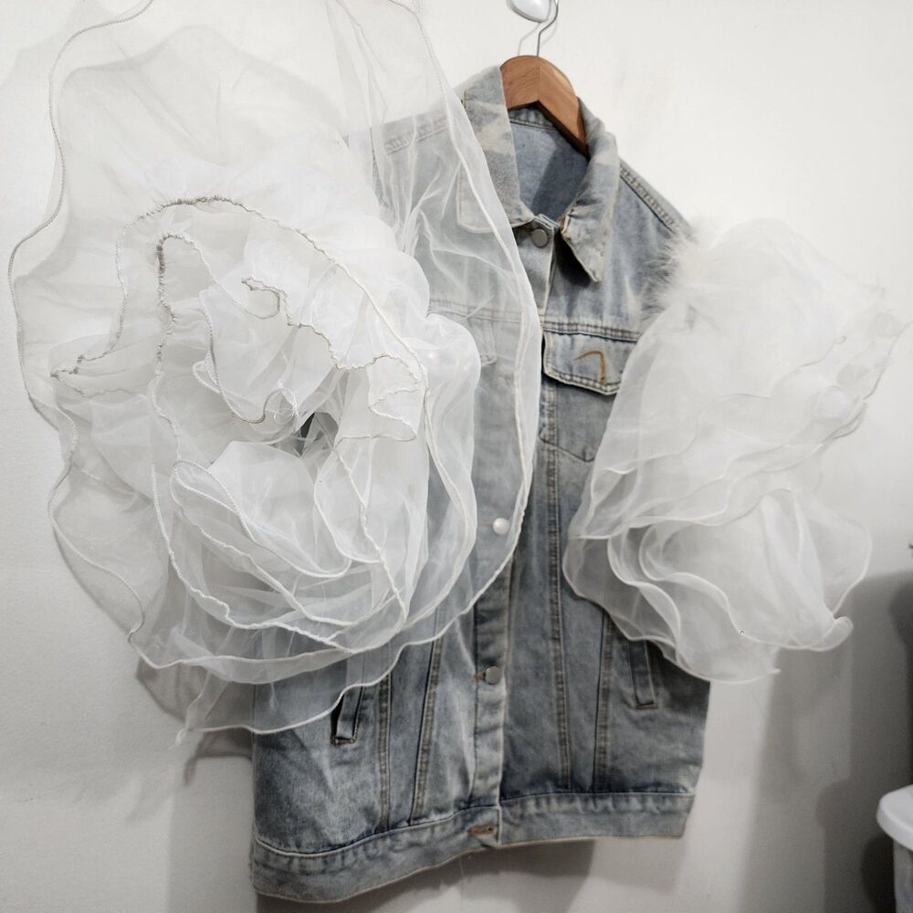 Upclycled Bujtton-front denim vest oversized white tulle ruffle sleeves Size L - Picture 4 of 16